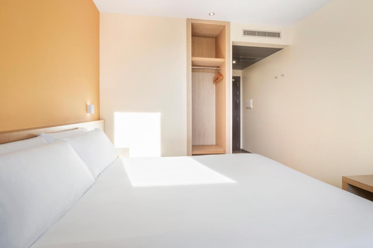 Hotel 280 Zaragoza 卡拉托劳 外观 照片