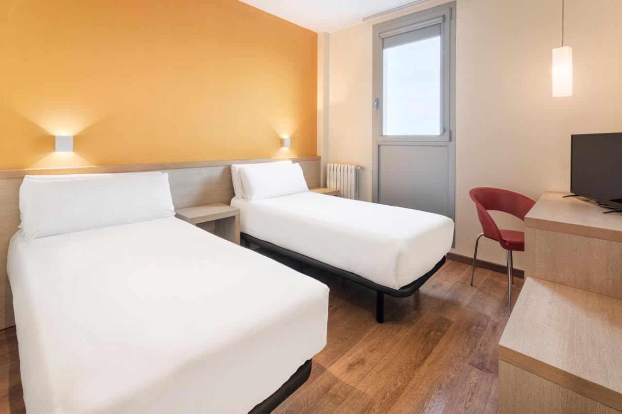 Hotel 280 Zaragoza 卡拉托劳 外观 照片