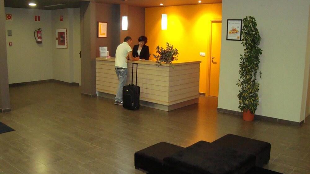 Hotel 280 Zaragoza 卡拉托劳 外观 照片