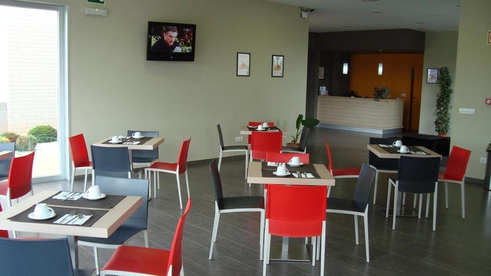 Hotel 280 Zaragoza 卡拉托劳 外观 照片