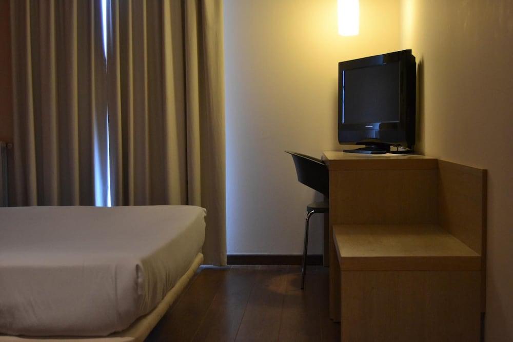 Hotel 280 Zaragoza 卡拉托劳 外观 照片